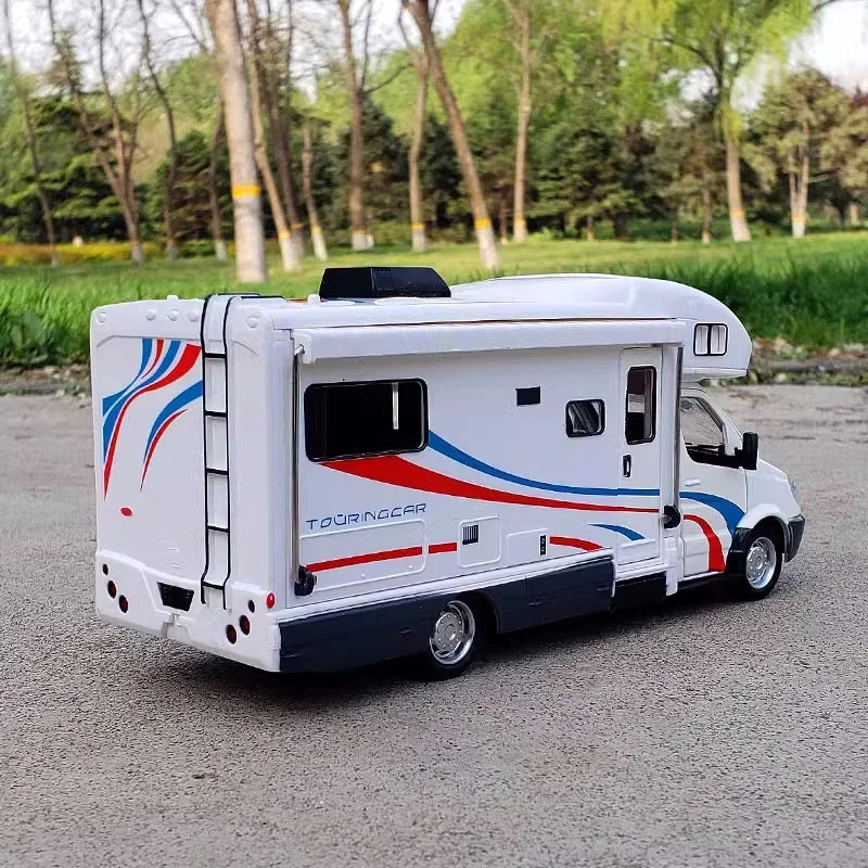 Carro de luxo RV modelo de carro de brinquedo fundido de metal Camper Van Motorhome modelo de carro de turismo com som e luz presente para crianças