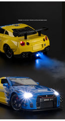 GTR Revuelto Carro de Liga de Brinquedo Miniatura Diecast Supercarro Portas Abertas Som Luz Puxar Volante Dianteiro Carros de Direção Presente para Criança