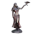 Estátua de Resina Morrigan – Deusa Celta da Guerra com Corvo e Espada | Acabamento Bronzeado para Decoração Mitológica