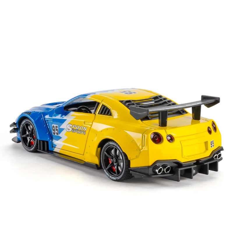 GTR Revuelto Carro de Liga de Brinquedo Miniatura Diecast Supercarro Portas Abertas Som Luz Puxar Volante Dianteiro Carros de Direção Presente para Criança