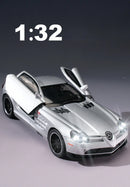 SLR 772S Modelo de carro de brinquedo Corpo de liga Pneus de borracha Diecast Supercarros Modelos Portas abertas Som Luz Brinquedos para crianças Presentes