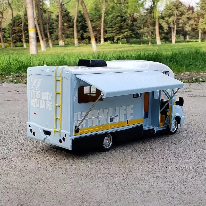 Carro de luxo RV modelo de carro de brinquedo fundido de metal Camper Van Motorhome modelo de carro de turismo com som e luz presente para crianças