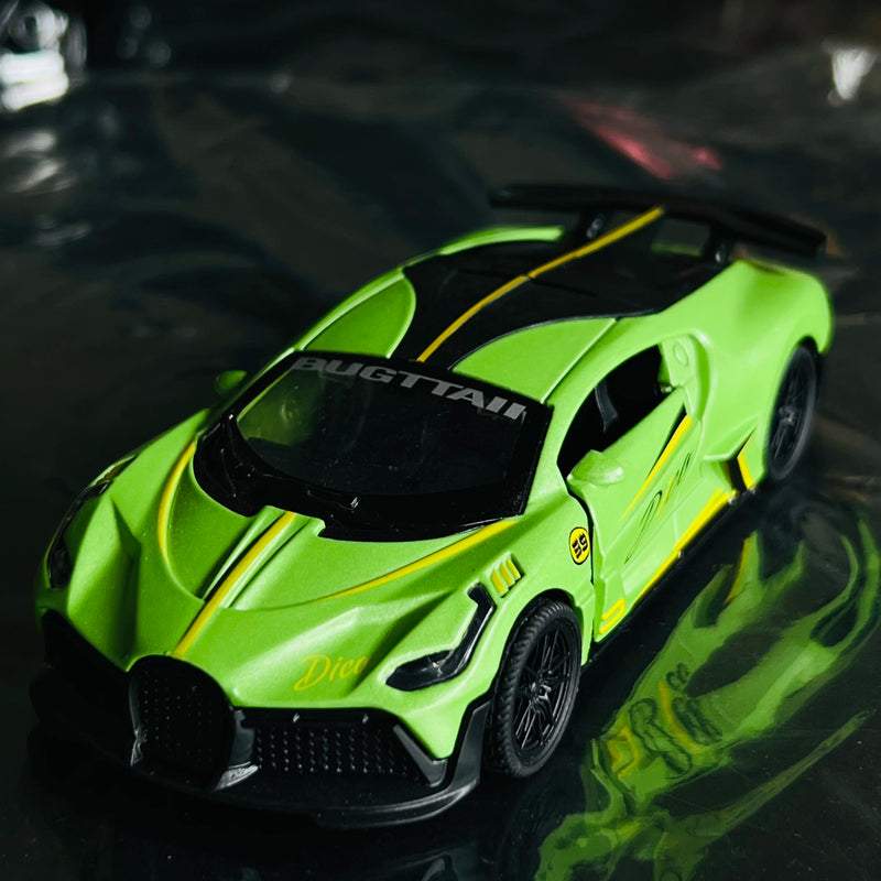Bugatti modelo de carro de liga infantil, simulação de menino, modelo de carro que pode ser aberto, carro de brinquedo, novo enfeite famoso da internet