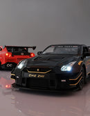 Nissan Skyline Ares GTR R35 Diecasts e veículos de brinquedo, modelo de carro de brinquedo de metal, simulação de alta qualidade, coleção de brinquedos para crianças